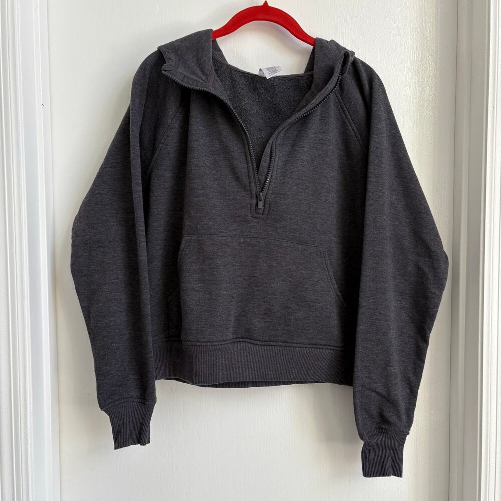 Gray Ribbed Half Zip Hoodie Medium